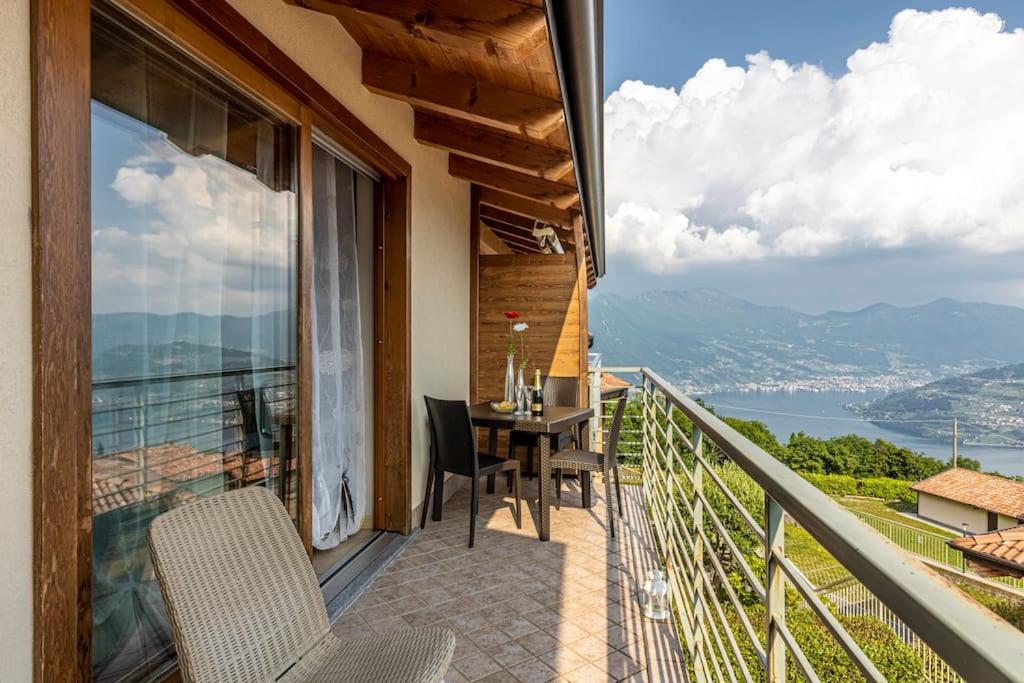 La Dolce Vita - Vista Lago E Piscina Parzanica Zewnętrze zdjęcie